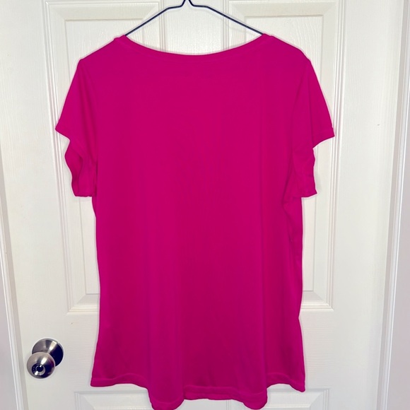 NWOT Woman’s Xersion Short Sleeve Tee - Picture 3 of 3